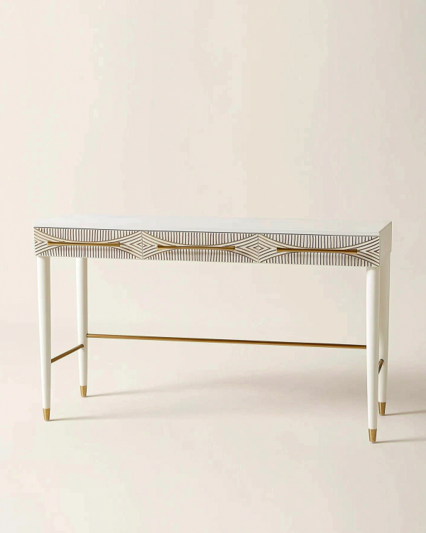 Alwar Desk