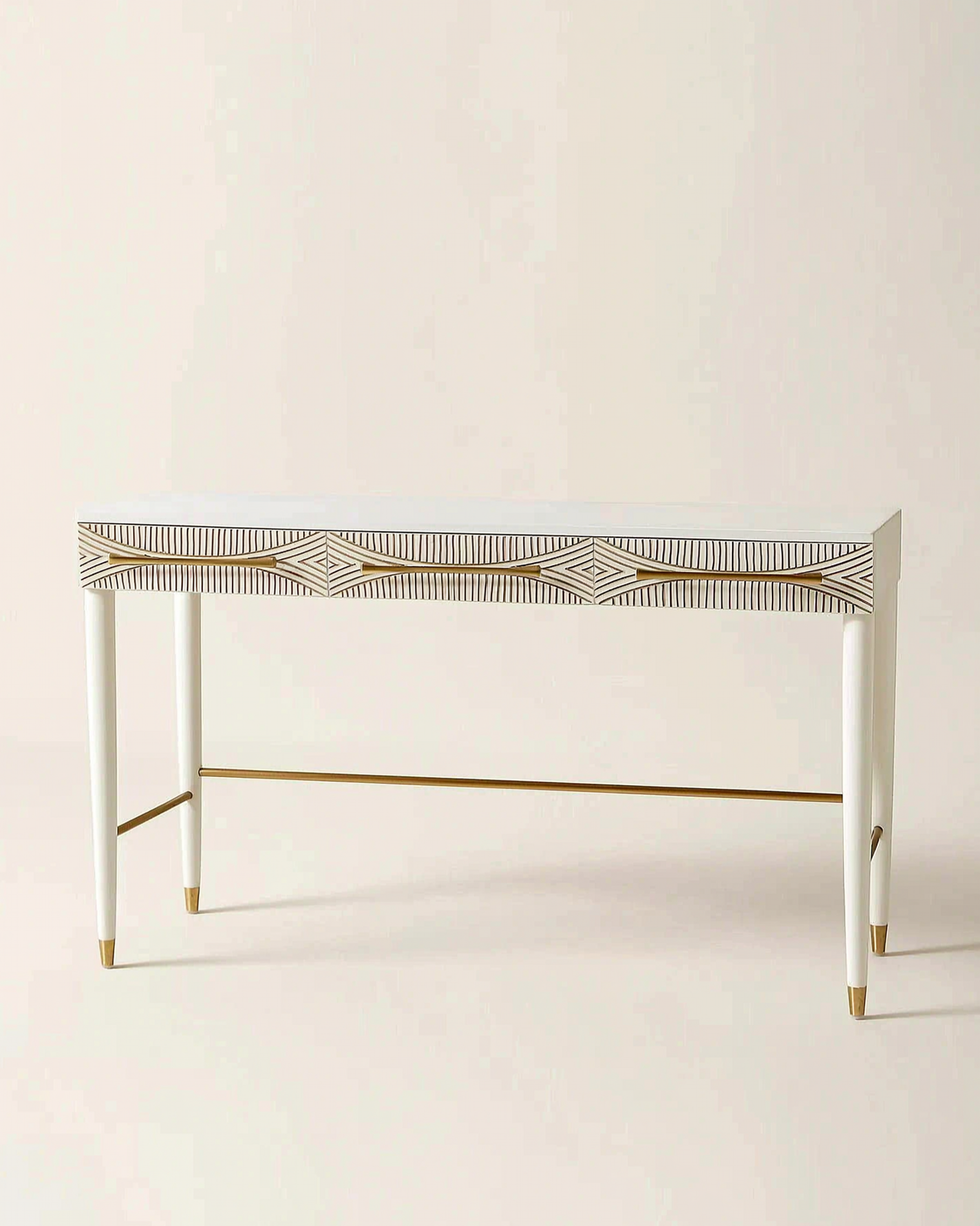 Alwar Desk