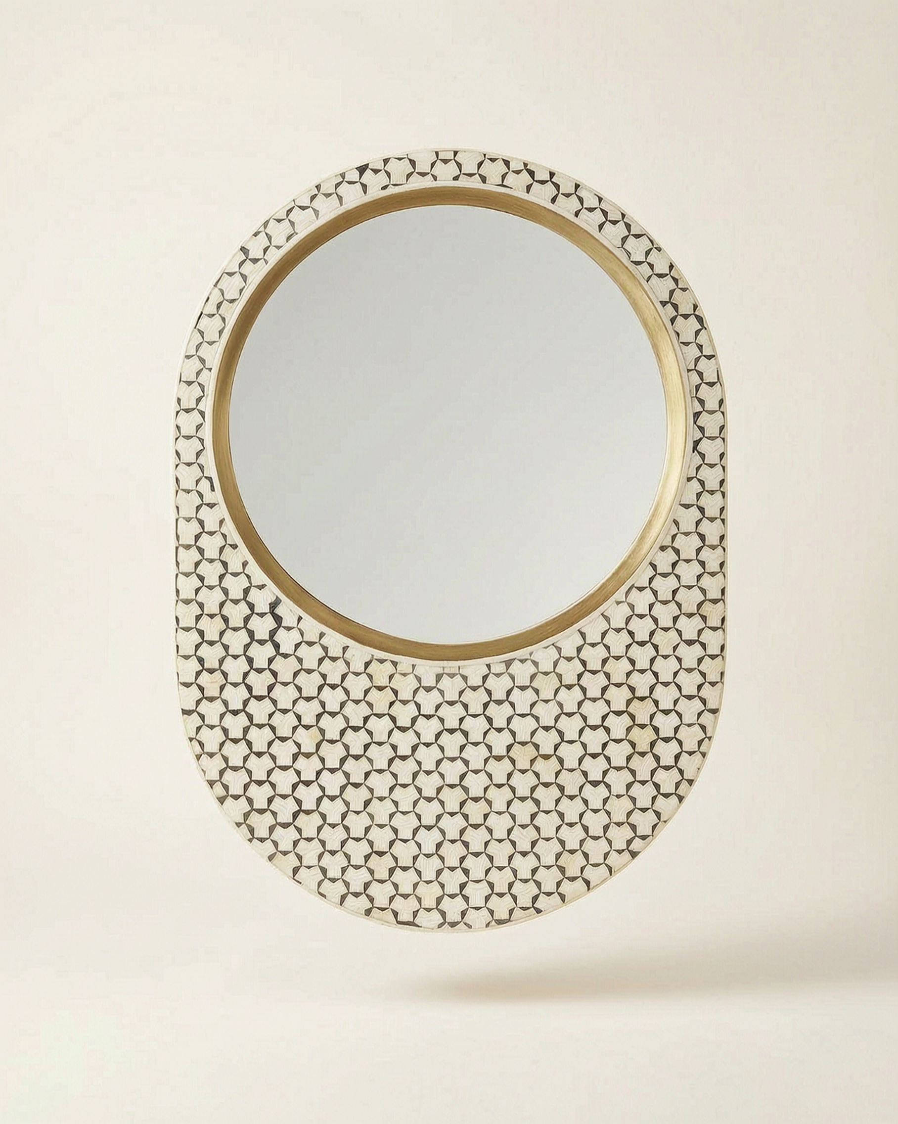 Gulnaaz Mirror