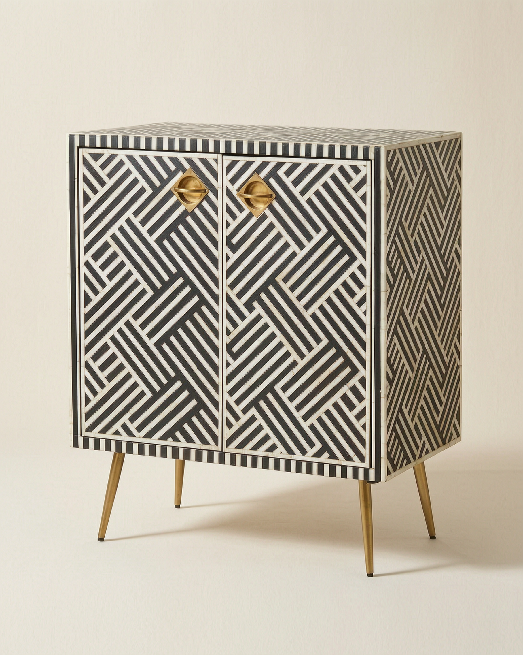 Iluze Cabinet