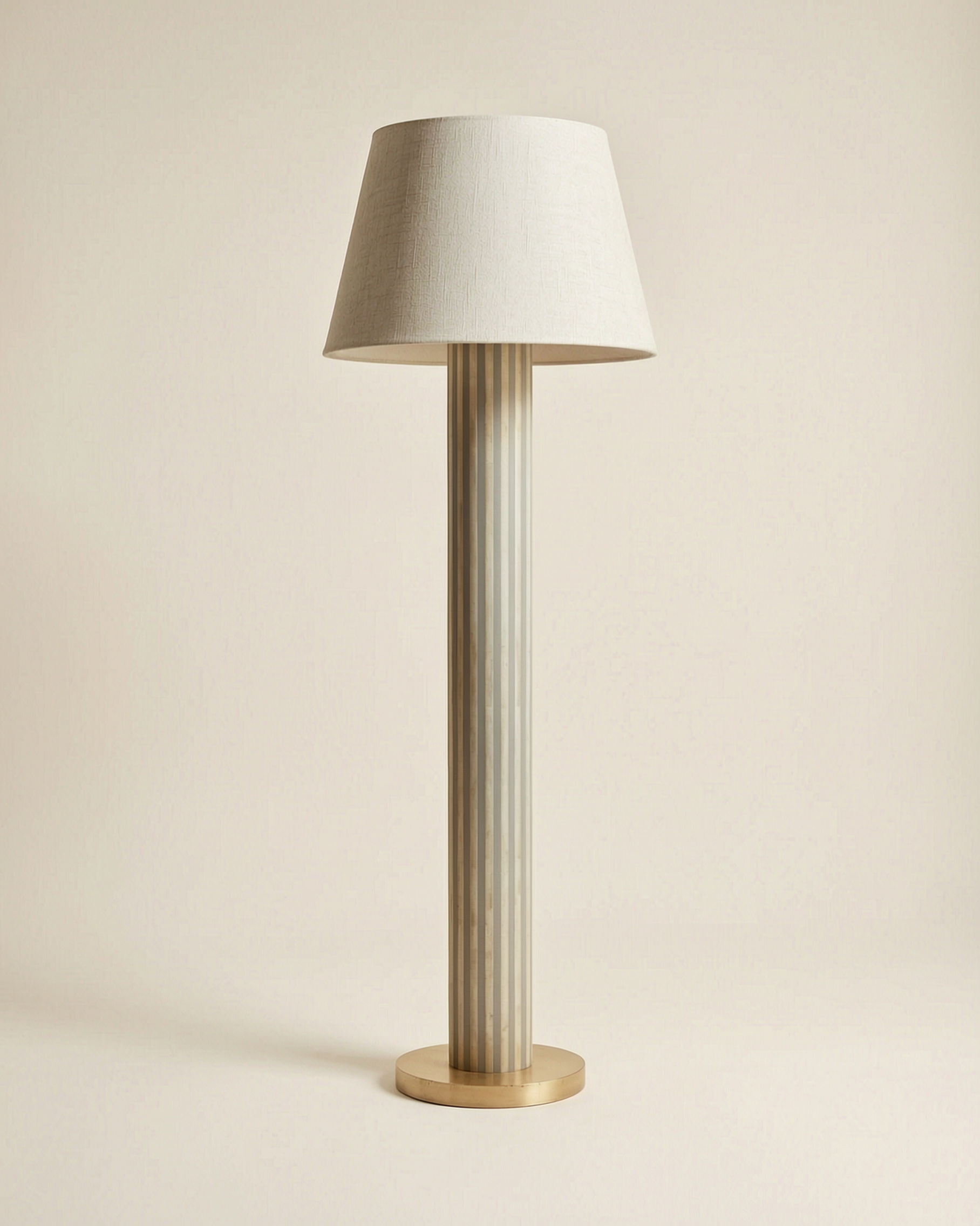 Lumiera Floor Lamp