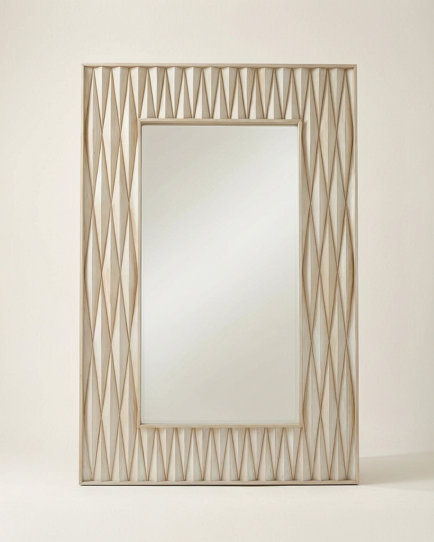 Pica Mirror