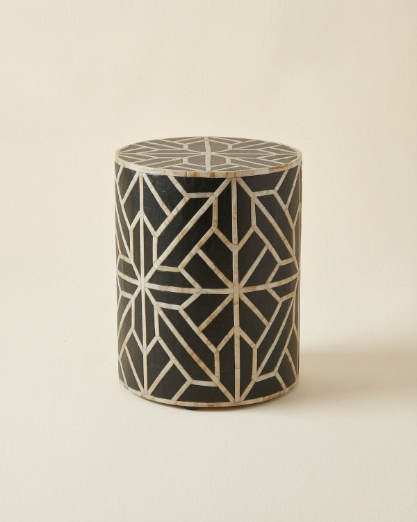 Tecka Side table